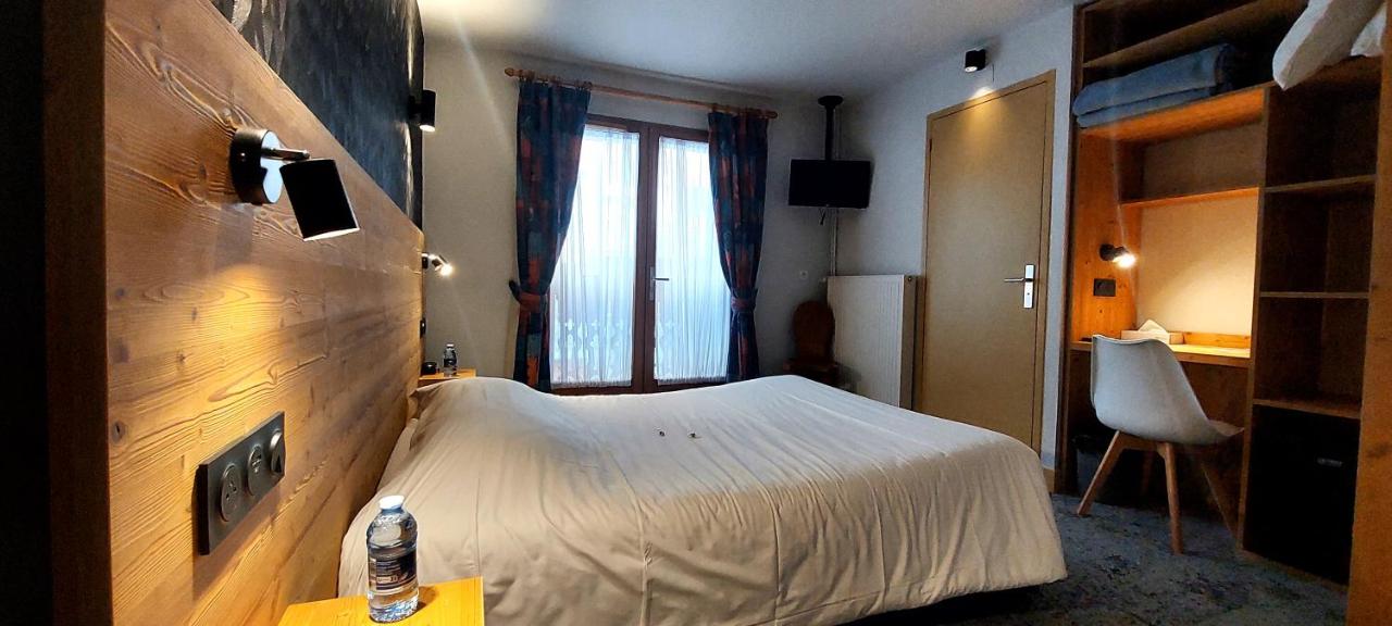 Chambre budget hôtel Les Bruyères, balcon, Alpe d’Huez